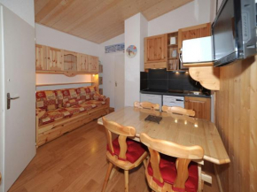 Studio 4 pers, balcon ensoleillé, accès direct pistes - FR-1-344-833